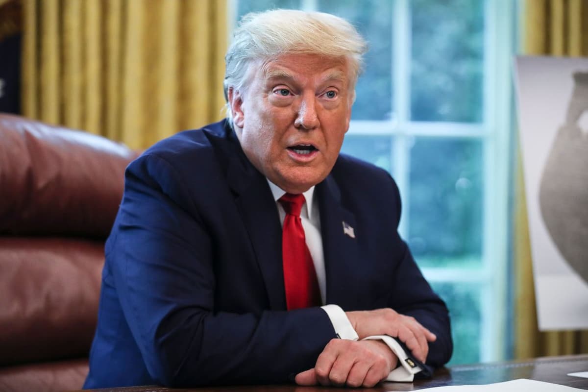 Суд в США заблокировал действие указа Трампа о трудовых визах