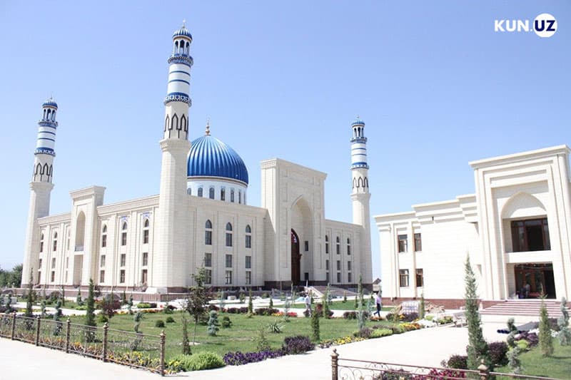 Samarqand viloyatidagi eng katta masjid Urgutda barpo etildi