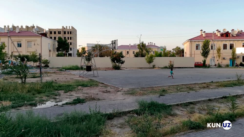 Urganch shahridagi mahallada xususiy klinika qurilishi boshlandi. Fuqarolar bunga qarshi bo‘lishmoqda