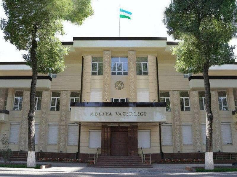 Adliya vazirligi va Bosh prokuratura advokatning so‘zlashuvlari ustidan prokuror nazoratiga doir qonun bo‘yicha munosabat bildirdi