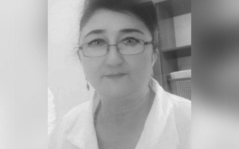 Олмазор тумани ҳокимлиги коронавирусга чалинган тиббиёт ходими вафот этгани ҳақида хабар берди