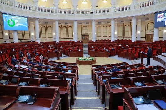 Parlament, deputat va senator so‘roviga mansabdor shaxsning o‘zi javob beradi
