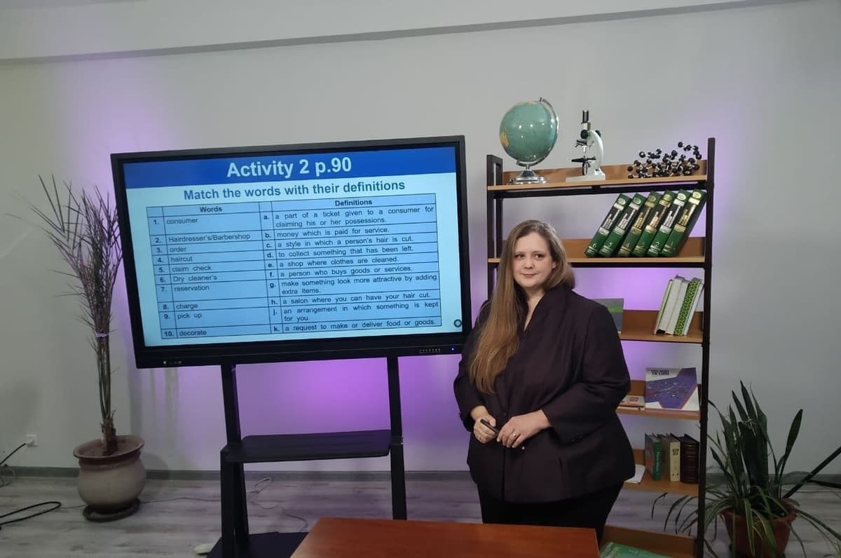 American specialist to teach English within the framework of the “Online School” project