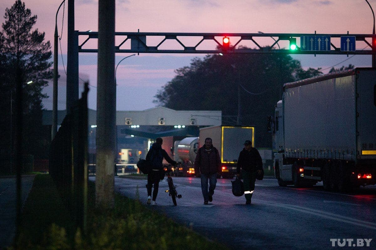 Belarus xorij fuqarolari uchun quruqlikdagi chegaralarini yopdi