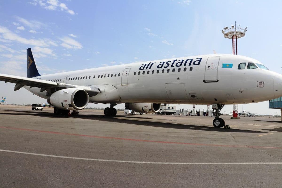 O‘zbekiston Qozog‘iston bilan muntazam aviaqatnovlarni rasman tikladi