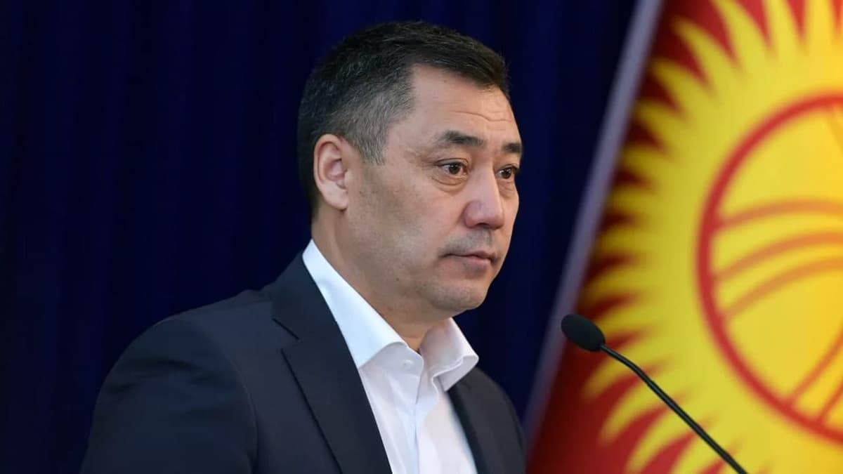 Japarov prezidentlikka nomzodini qo‘yish uchun markaziy saylov komissiyasiga hujjat topshirdi