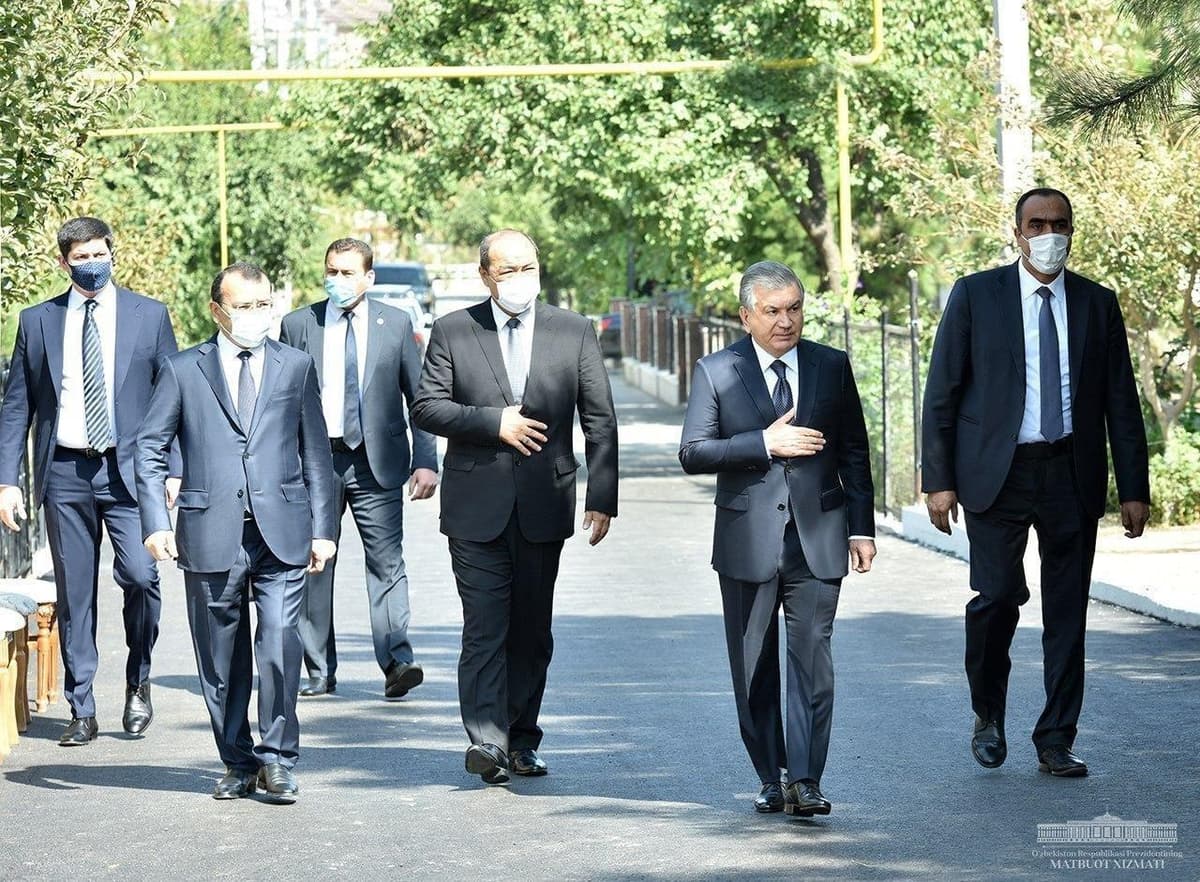 President Mirziyoyev expresses condolences to the family of Uktam Barnoyev