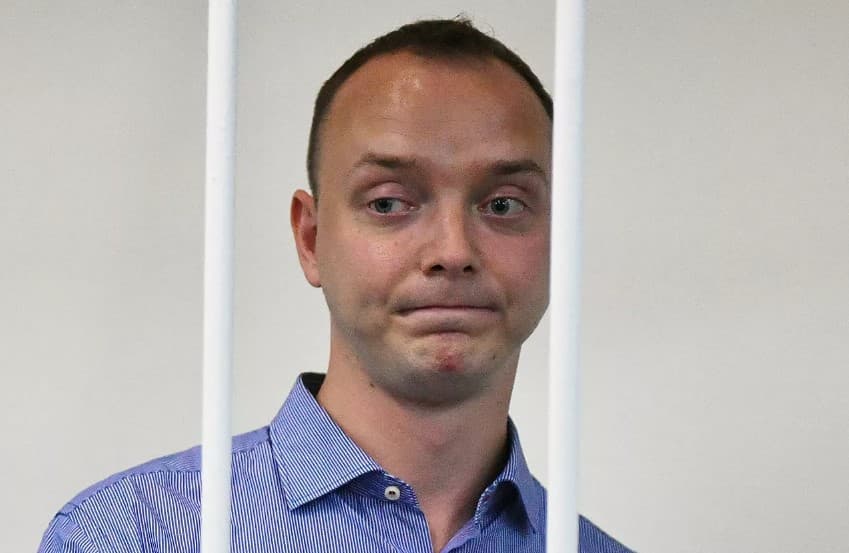 Jurnalist Ivan Safronovga davlatga xiyonat qilish ayblovi e'lon qilindi. U ayblovni tan olmayapti