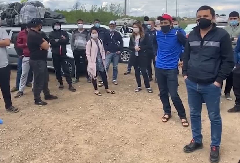 Узбекистанцев на российско-казахской границе попросили ждать решения спецкомиссии