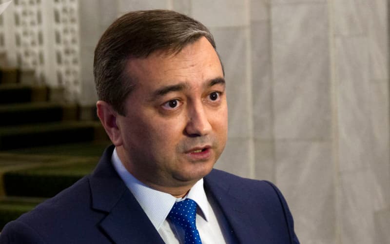 O‘zbekistonning Moskvadagi bosh konsuli - charter reyslar, firibgarlar va Samaradagi holat haqida