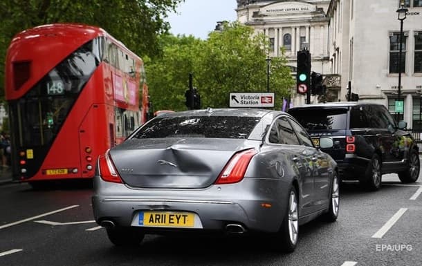 Boris Jonson mashinasi yo‘l-transport hodisasiga uchradi