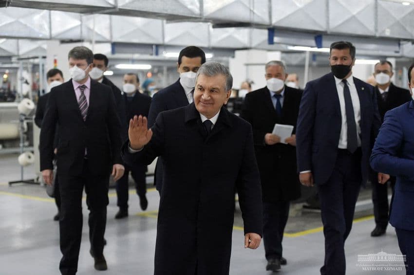 Shavkat Mirziyoyev: Soliq, moliya, bandlik, investitsiya, tadbirkorlik va boshqa masalalarga mas'ul rahbarlar mahallalarda ishlaydi