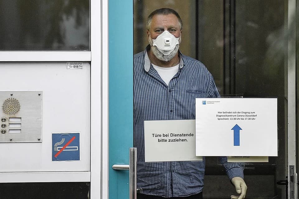 В Германии появились защитные маски, которые могут убивать коронавирус