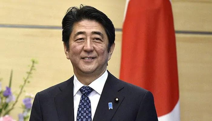 Sindzo Abe Yaponiya bosh vaziri lavozimini uzoq vaqt egallash bo‘yicha rekord o‘rnatdi