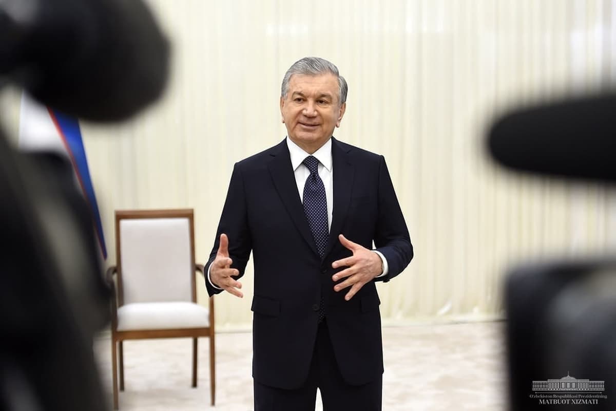 Shavkat Mirziyoyev Buxoroda to‘rt tuman faollari va mahalla raislari bilan uchrashdi
