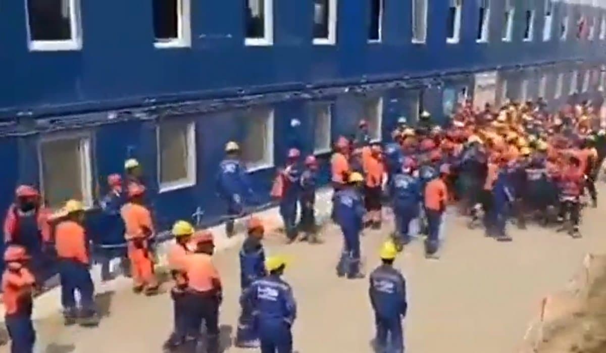 Генконсул выехал на завод «Газпрома», где узбекские рабочие устроили погром