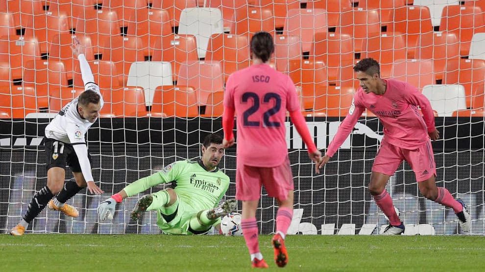 La Liga. 3ta penalti, Varandan avtogol. «Valensiya» o‘z uyida «Real» ustidan yirik hisobda g‘alaba qozondi