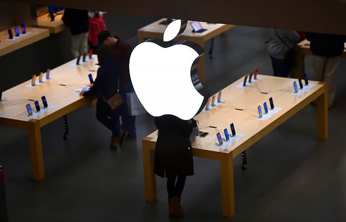 Apple kompaniyasi iPhone uchun operatsion tizimning pandemiya hisobga olingan versiyasini chiqardi