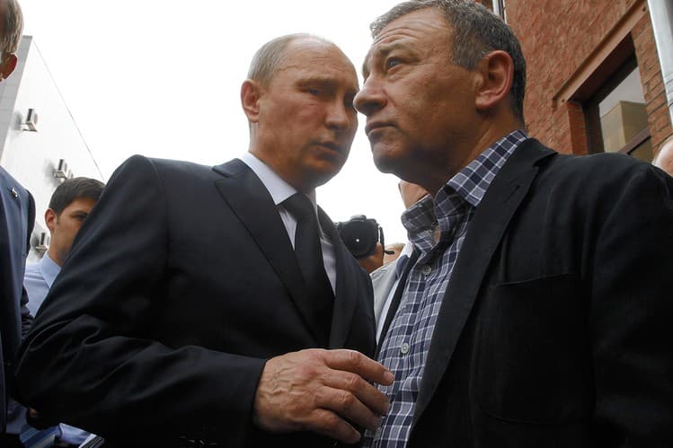 Россиялик миллиардер ўзини Путинники деб айтилаётган сарой эгаси деб эълон қилди