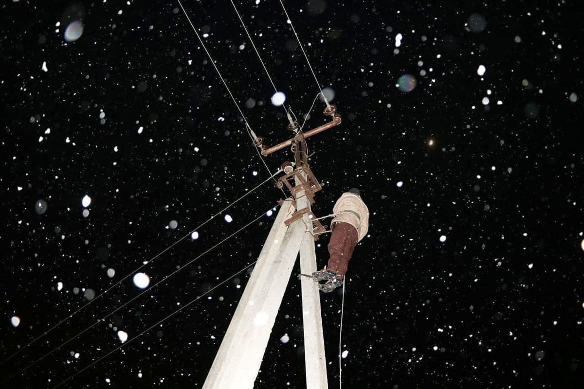 В Узбекистане без электричества осталось более полумиллиона потребителей