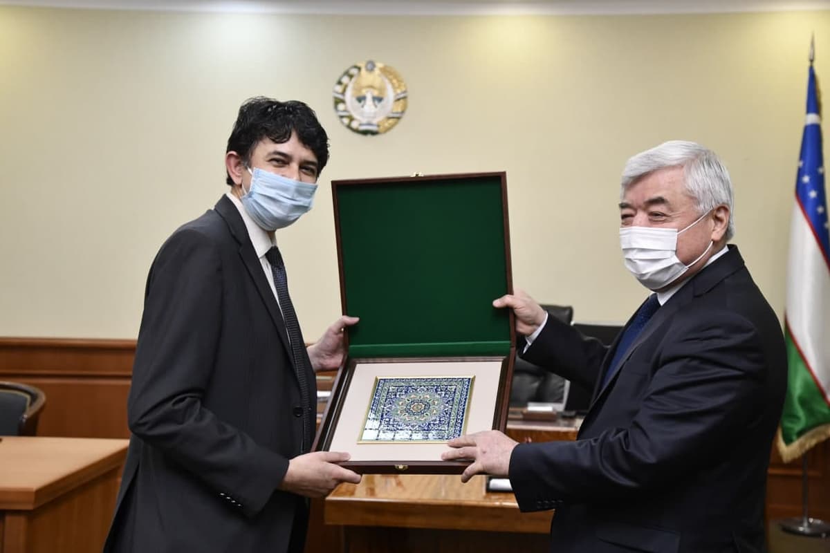 Sog‘liqni saqlash vaziri Hindistonning O‘zbekistondagi elchisi bilan uchrashdi