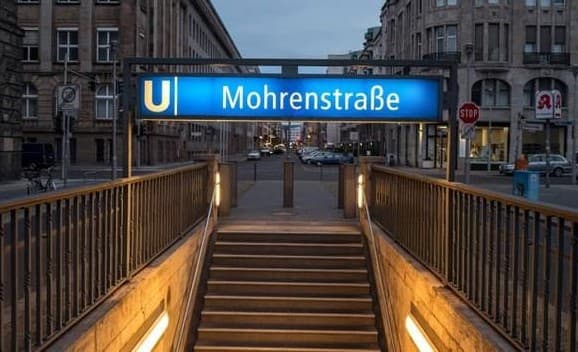 Berlinda metro bekati nomi «irqchilikka aloqador tagma'no» tufayli o‘zgartiriladi