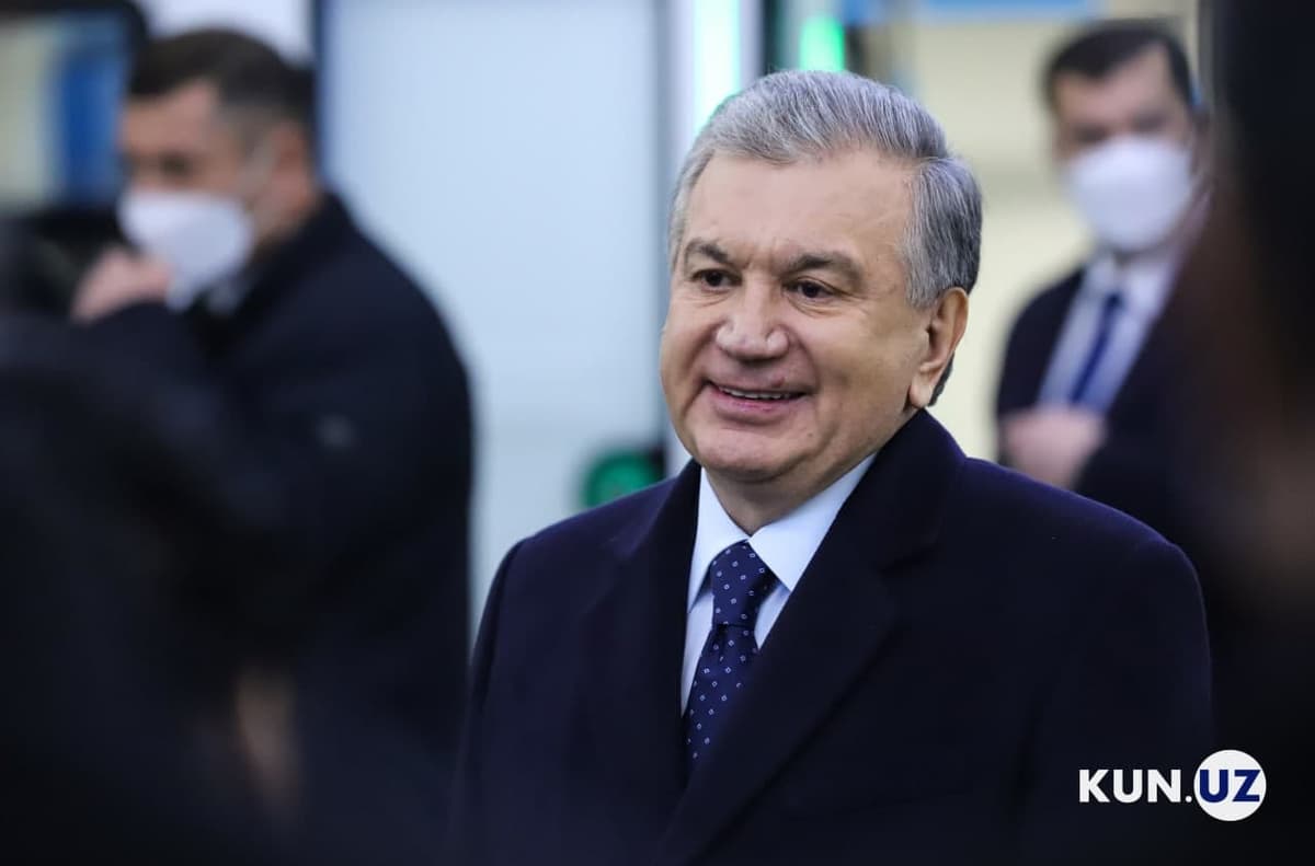 «Одно время никто не верил, что в Сергели будет метро» - президент побывал в Сергелийском метро