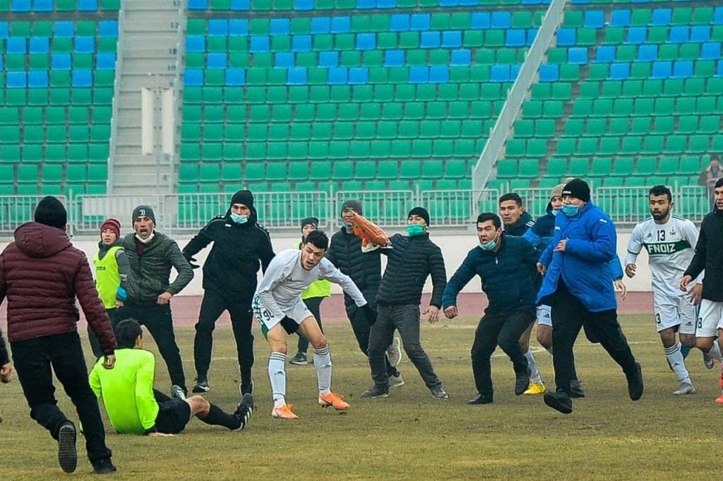 «Neftchi» jazolandi, hakamni tepgan futbolchi 10 yilga chetlatildi – O‘FA Farg‘onadagi o‘yin bo‘yicha qaror qabul qildi