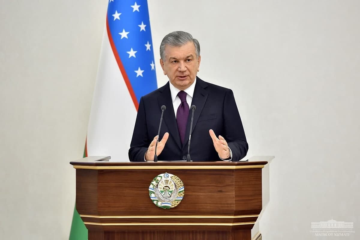 President Mirziyoyev instructs to strengthen the status of Uzbek language