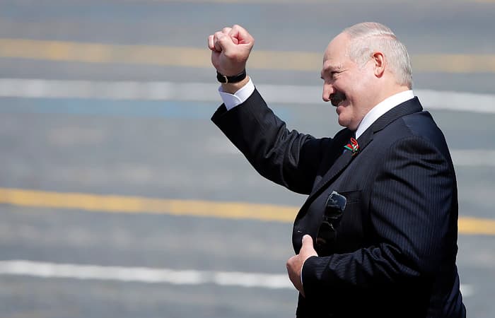 Александр Лукашенко коронавирусга чалиниб тузалганини маълум қилди