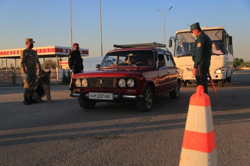 Fotoreportaj: Markaziy harbiy okrugdagi xizmat itlari harbiy obektlarni qo‘riqlashga va blok-postlardagi xizmatga jalb qilinmoqda
