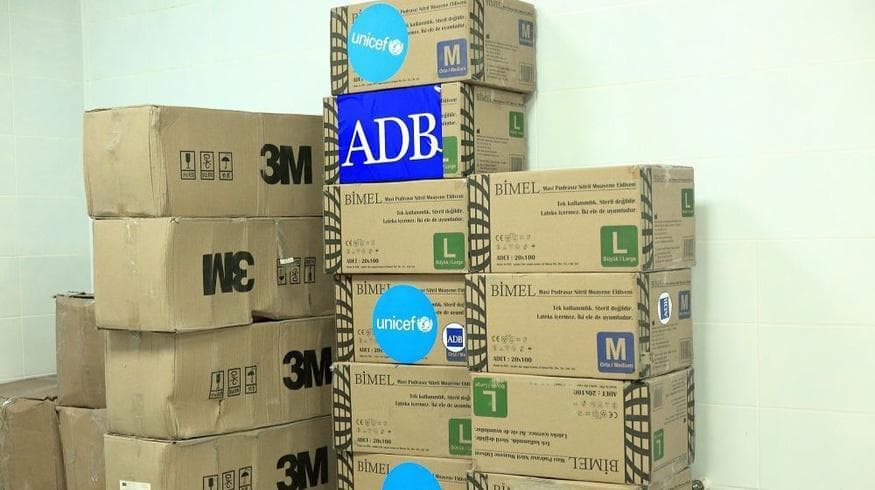 АБР и ЮНИСЕФ передали Минздраву партию медпринадлежностей на 952 тыс. долларов