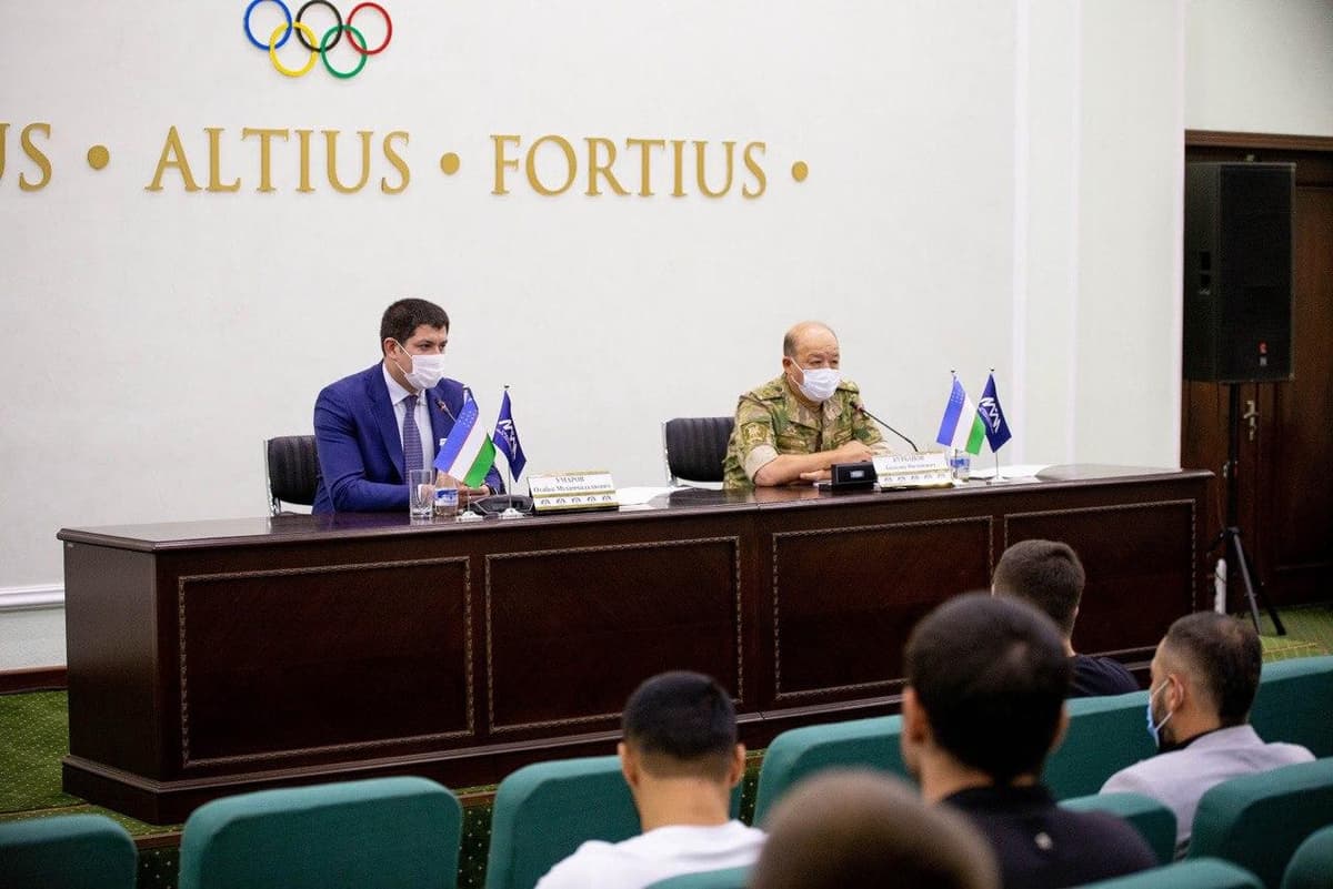 Баҳодир Қурбонов ва Отабек Умаров MMA спортчилари билан учрашди