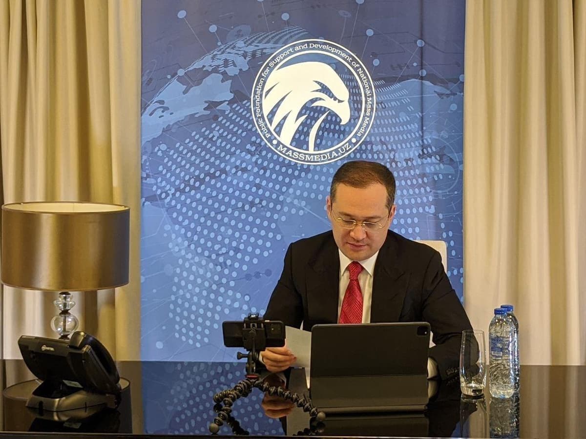 «Jurnalist yoki blogerda qo‘rquv yo‘qolmagan» – Komil Allamjonov o‘zbek jurnalistikasidagi senzura va bosimlar haqida
