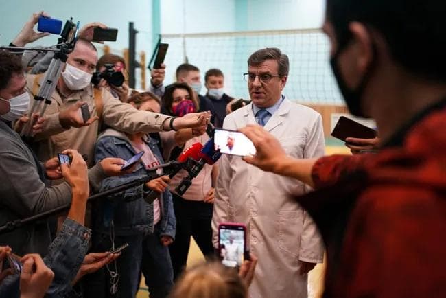 Шифокорлар Навальнийни Германияга юборишга рухсат беришди. Сўнгги маълумотлар