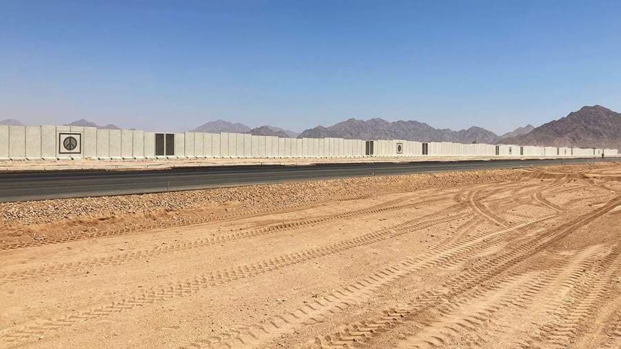 Sharm-ash-Shayx kurorti sayyohlar xavfsizligi maqsadida 26 kilometrlik devor bilan o‘raldi