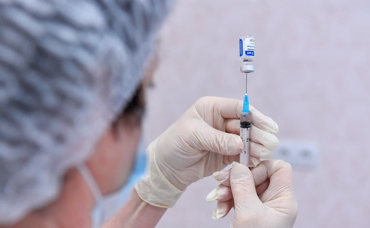 Вакцинация и студенты: спецкомиссия по борьбе с коронавирусом приняла новое решение