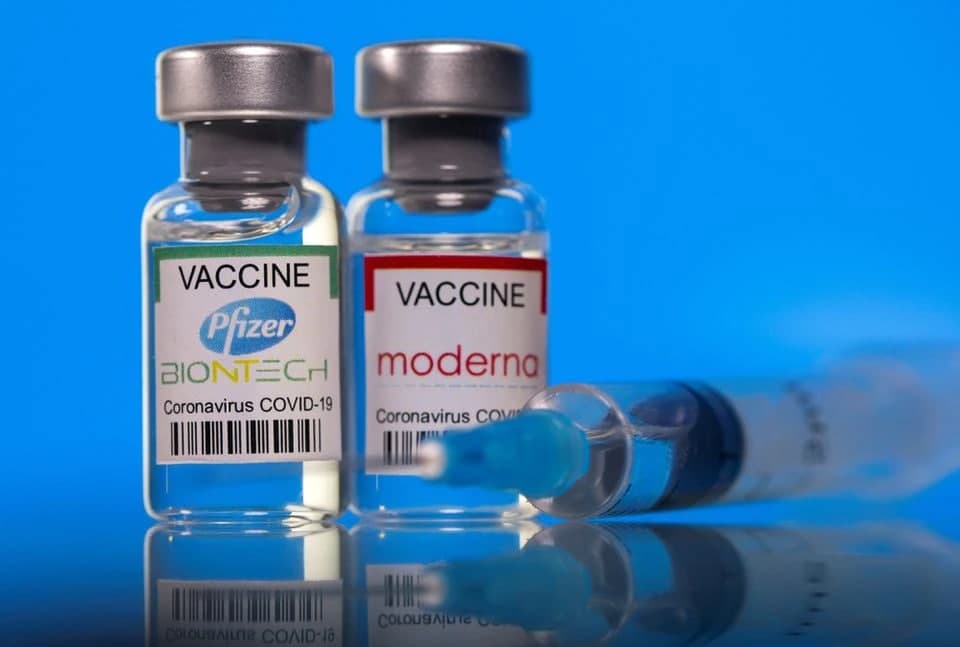 Стало известно, когда в Узбекистане будут доступны вакцины Pfizer и Moderna