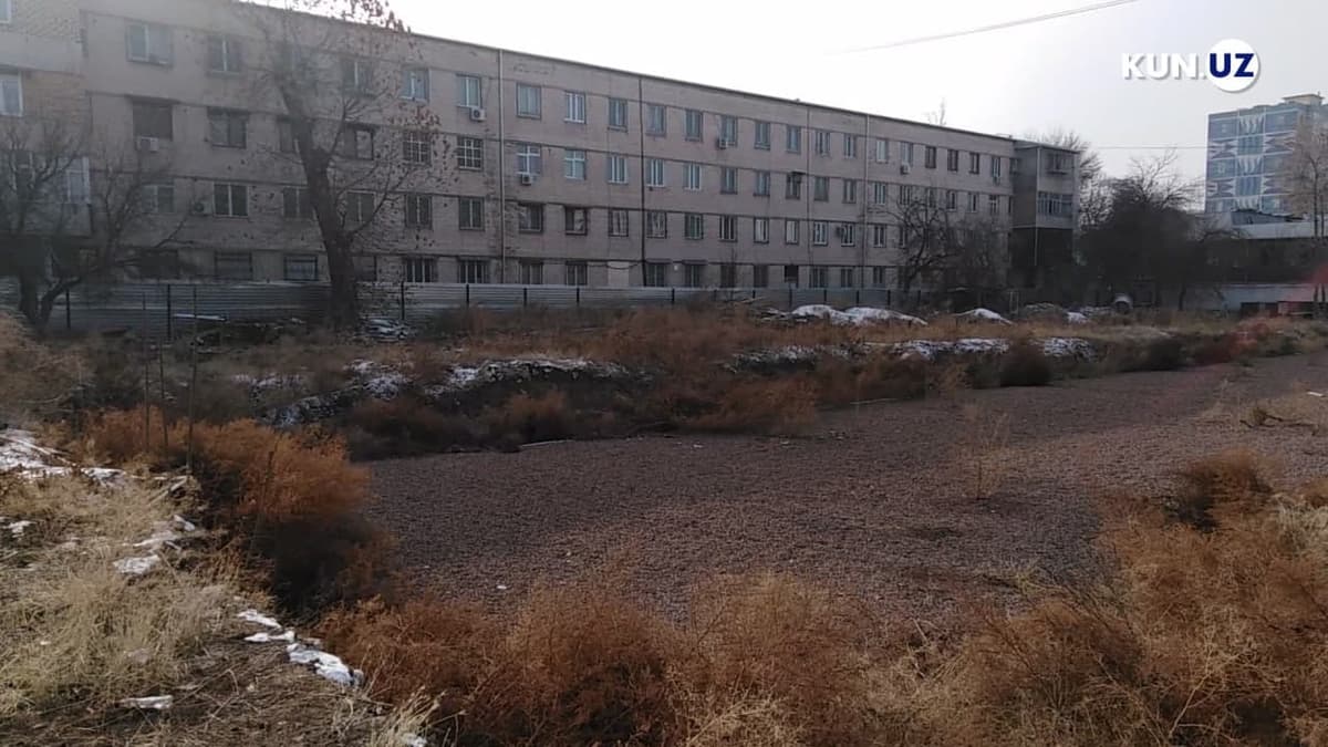 Танқиддан сўнг: Aбай кўчасида кўп қаватли уйлар орасидаги қурилиш тўхтатилди. Шаҳар ҳокими қарори бекор бўлиши кутилмоқда