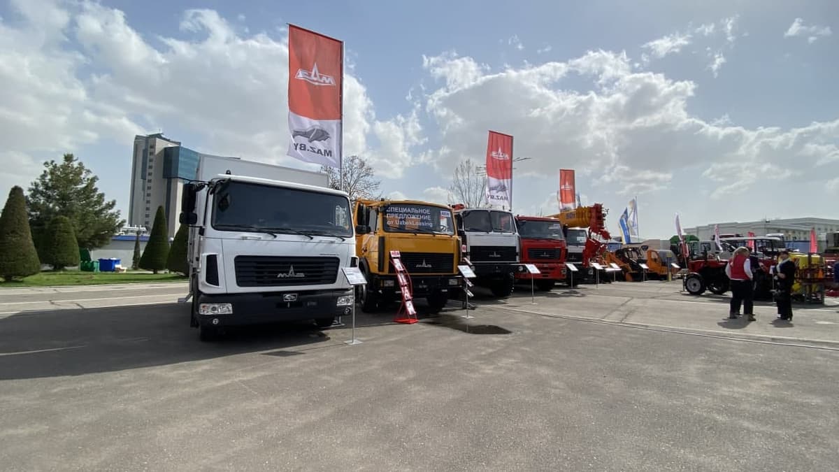 “INNOPROM”: Made in Belarus texnikalari namoyish etildi