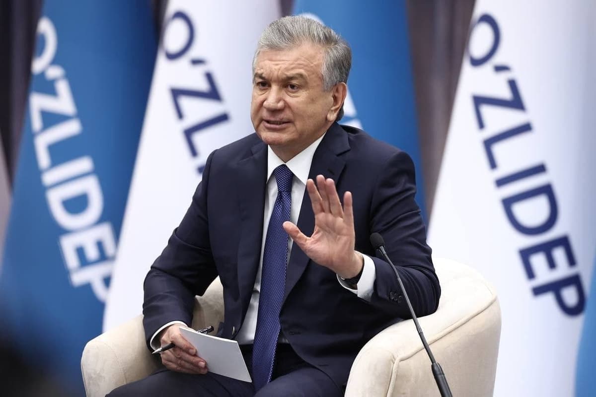 Мирзиёев: «Я не остановлюсь пока зарплата учителя не будет 1000 долларов»