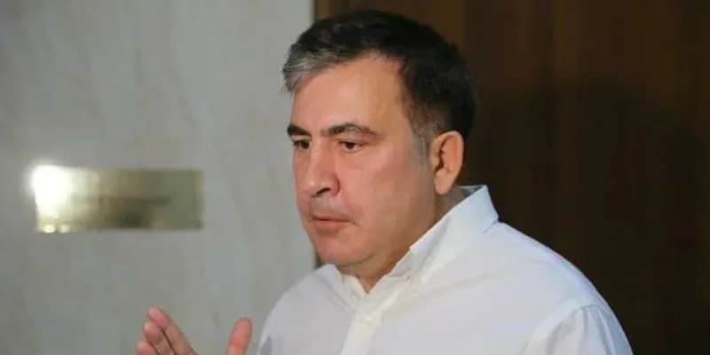 Saakashvili norozilik sifatida dorilar qabul qilishdan bosh tortdi
