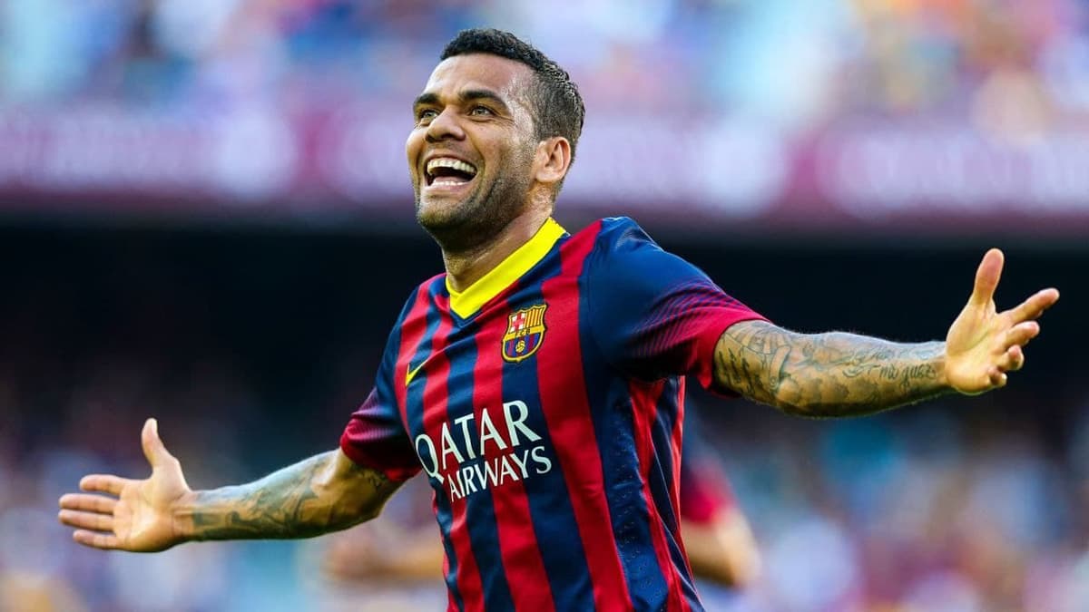 «Barselona» Dani Alves transferini e'lon qildi