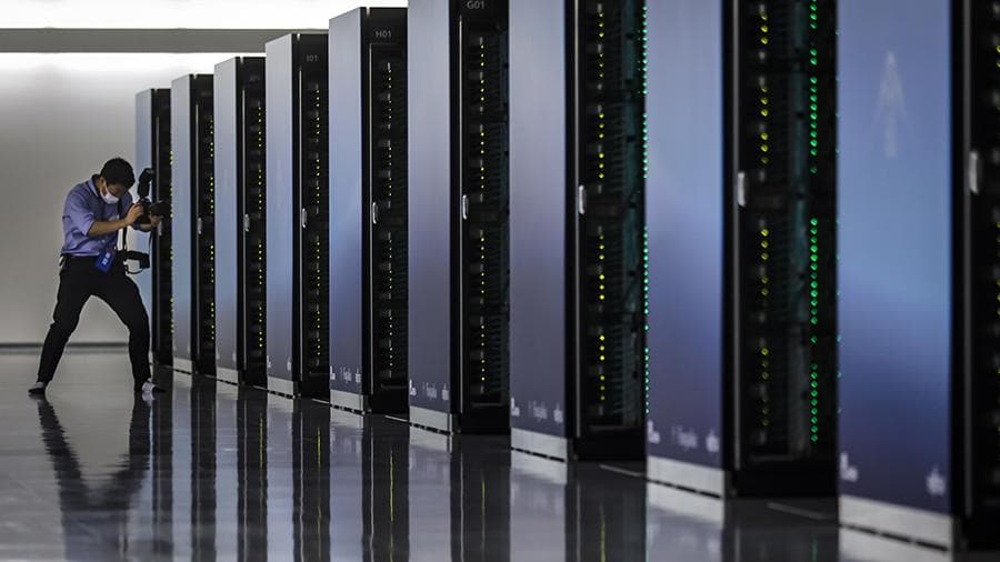 Дунёдаги энг тезкор суперкомпьютер тўлиқ қувват билан ишлашга туширилди