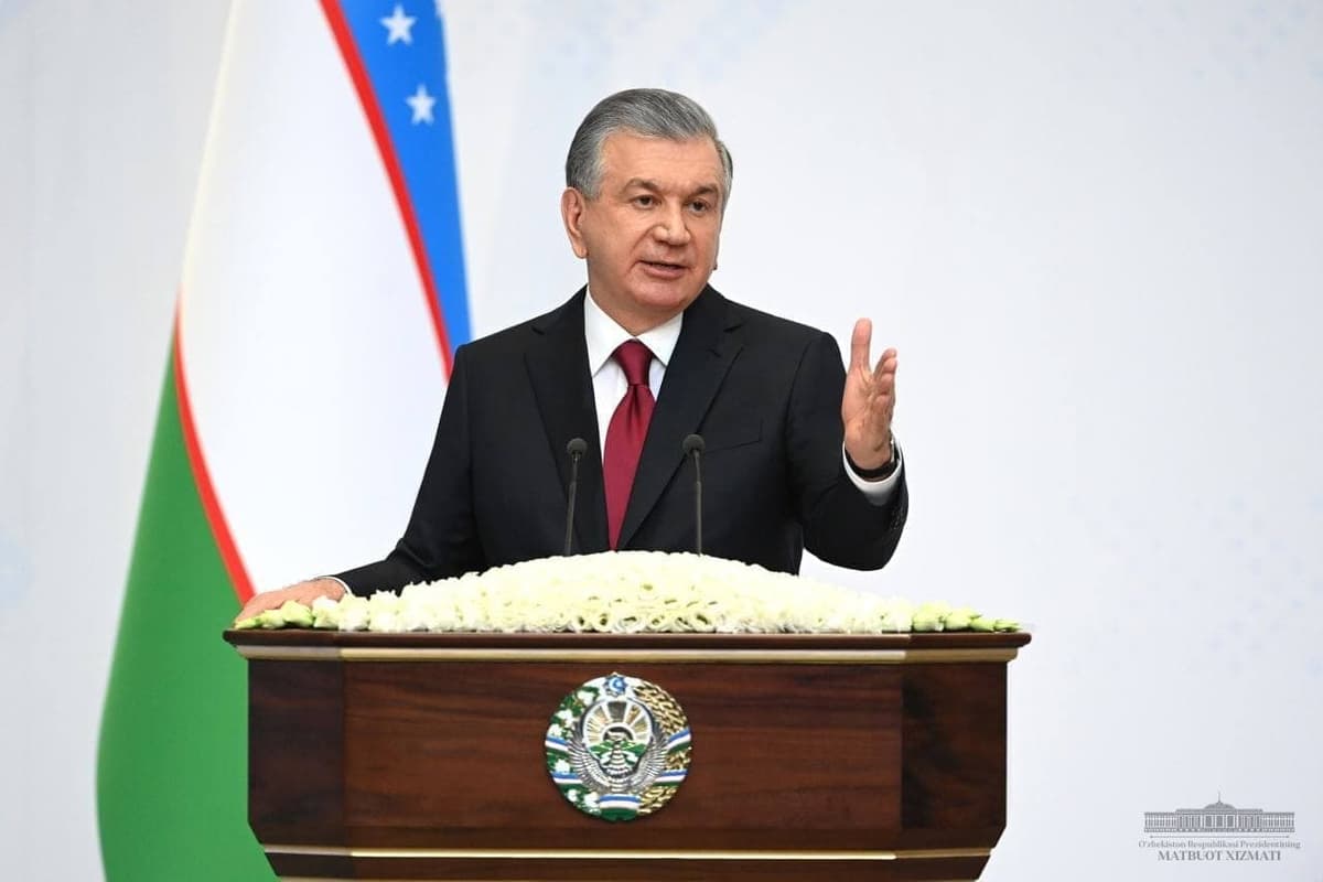Prezident temir yo‘l sohasidagi monopoliyani qattiq tanqid qildi