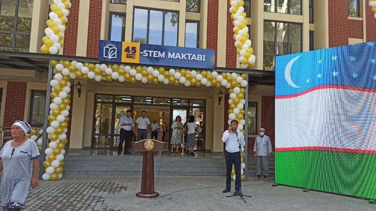 В Куйичирчикском районе открыли STEM-школу, строительство которой спонсировал Гафур Рахимов