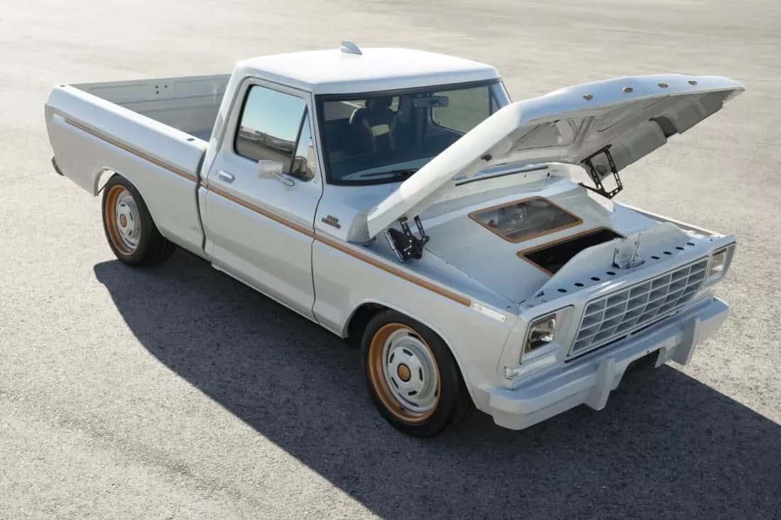 Ford mashinani elektrokarga aylantiradigan elektrodvigatellarni sota boshladi