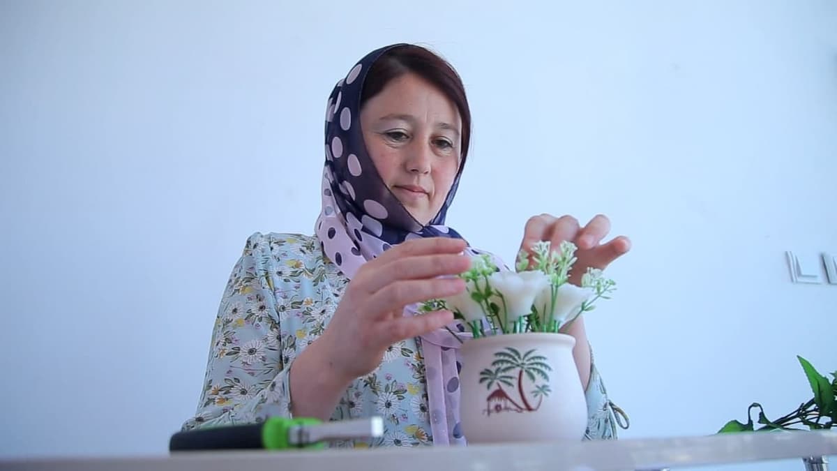 Bu hunarning yaxshi tarafi shundaki, uyda o‘tirib ham daromad topish mumkin - Namanganlik gulchi