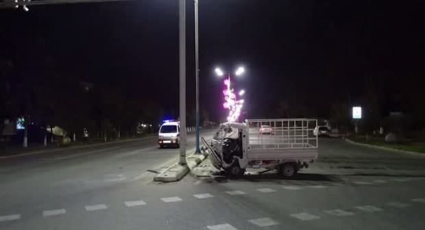 Termizda beton ustunga urilgan Labo mashinasi haydovchisi vafot etdi