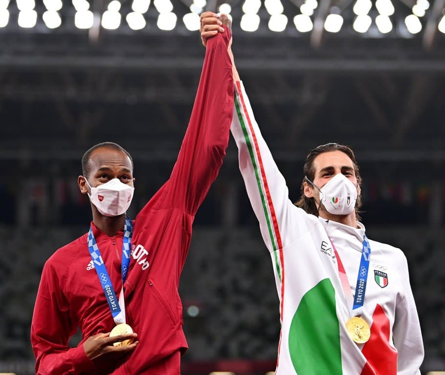 «Ikkimizga ham oltin bera olasizmi?» - Olimpiada tarixida ilk marta oltin medal ikki sportchiga topshirildi